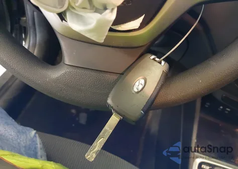 2021 Hyundai Accent Se z USA, uszkodzony, nr VIN 3KPC24A62ME133194